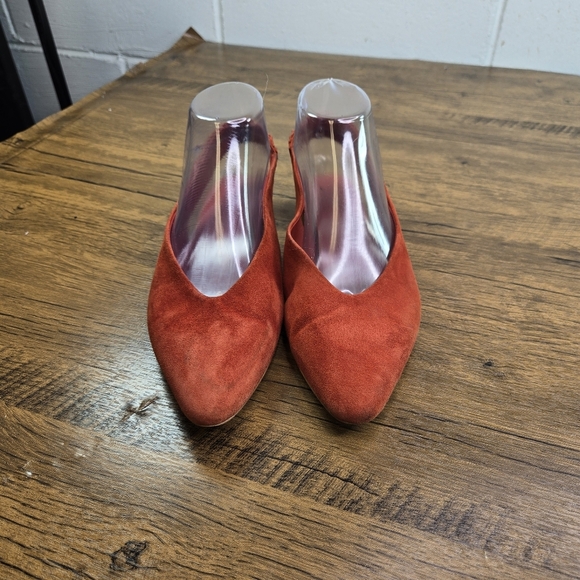 Everlane Red Suede Pointed Toe Slingback Flats - Picture 9 of 13